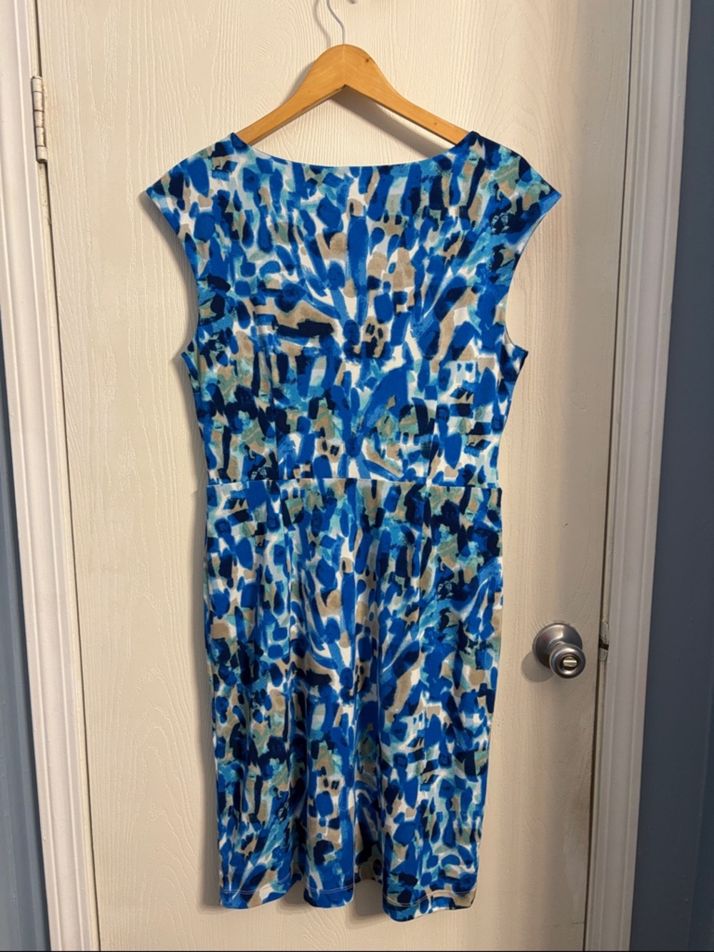 Ann Taylor Blue and Tan Abstract Faux-Wrap Midi Dress - Picture 6 of 8